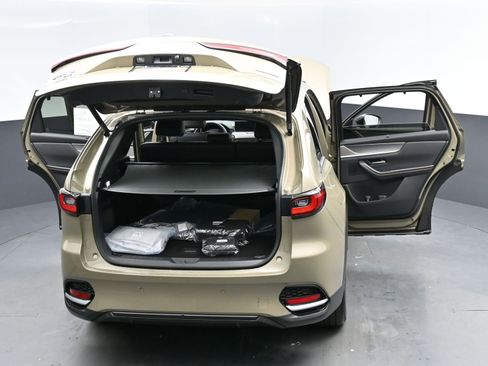 New 2025 MAZDA CX-70 Plug-In Hybrid w/ Premium Plus image 16