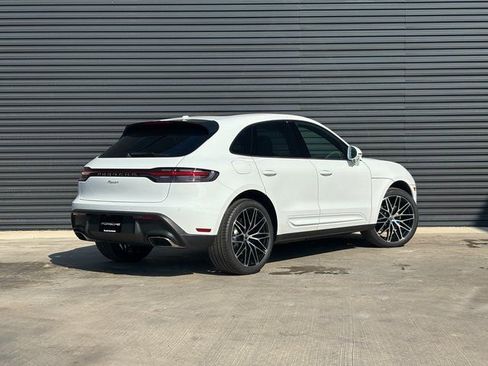 Certified 2026 Porsche Macan AWD/4WD image 7