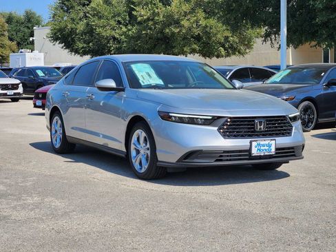 New 2025 Honda Accord LX image 3