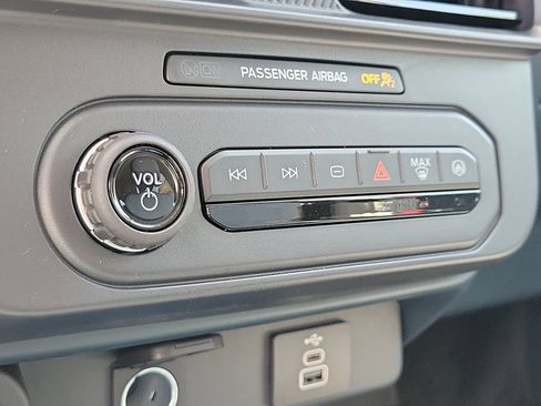 New 2026 Ford Maverick XLT image 25