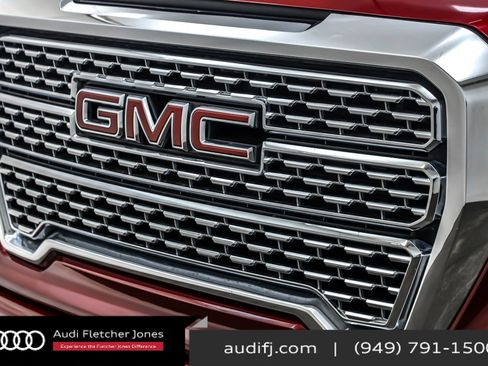 Used 2022 GMC Sierra 1500 Denali w/ Denali Premium Package image 13