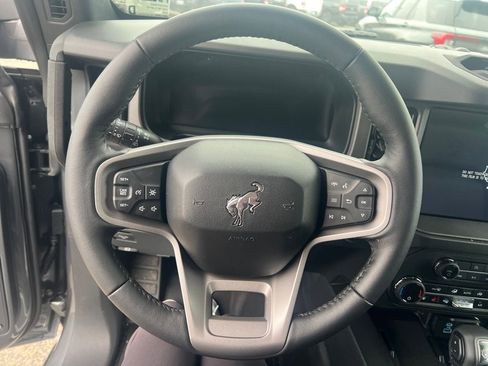 New 2025 Ford Bronco Badlands image 14