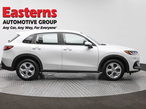Used 2023 Honda HR-V LX image 4