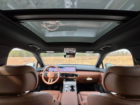 New 2026 Genesis GV70 2.5T Advanced image 3