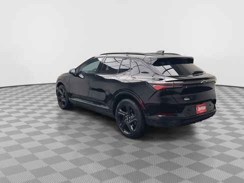 Used 2024 Chevrolet Equinox EV RS image 2