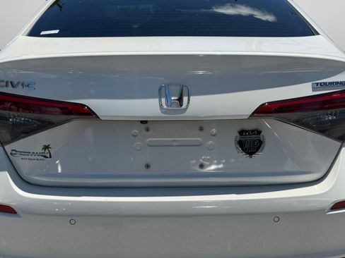 Used 2023 Honda Civic Touring image 41