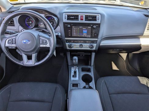 Used 2016 Subaru Legacy 2.5i Premium image 2