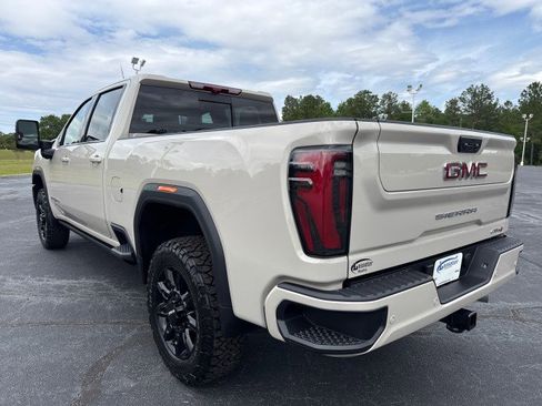 New 2026 GMC Sierra 2500 AT4 image 8