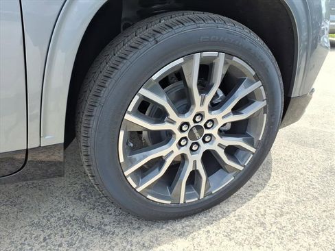 New 2026 GMC Acadia Denali Ultimate AWD/4WD image 9