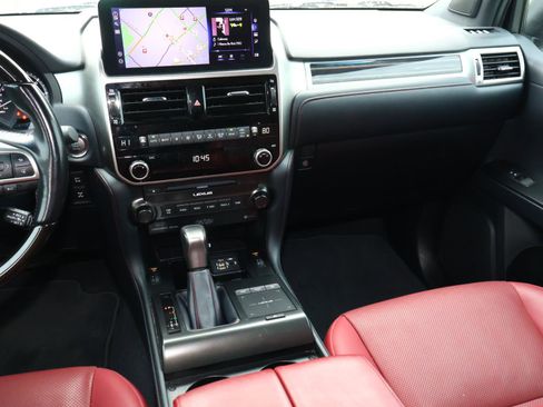 Used 2023 Lexus GX 460 Premium image 12