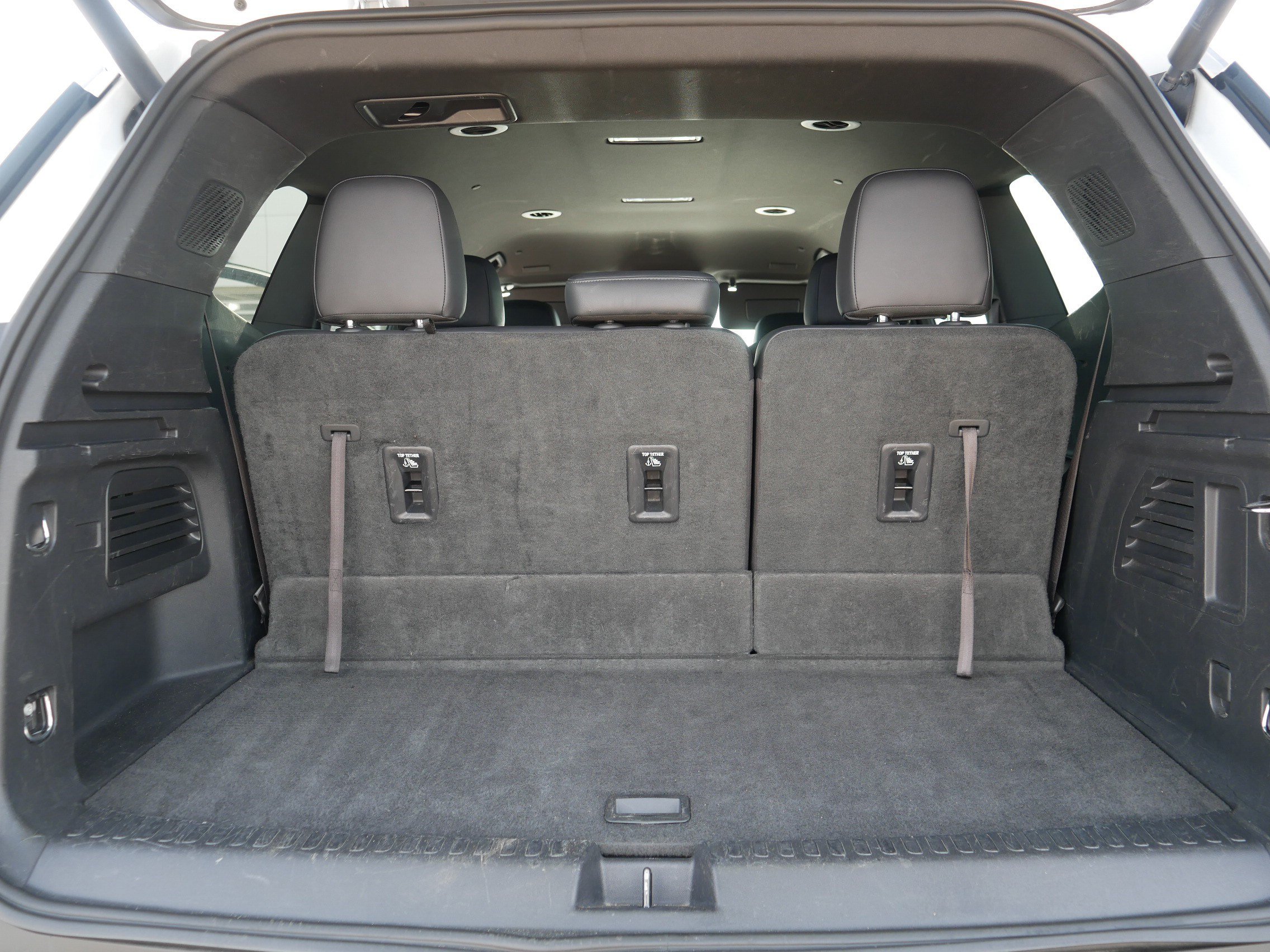 Used 2024 GMC Acadia Elevation AWD/4WD image 18