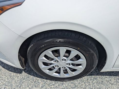 Used 2022 Kia Forte Sedan image 12