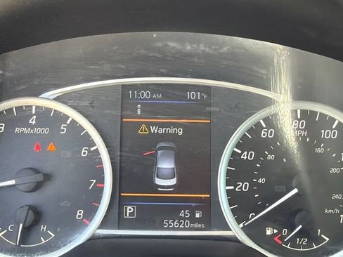 Used 2019 Nissan Sentra SR Turbo FWD image 30