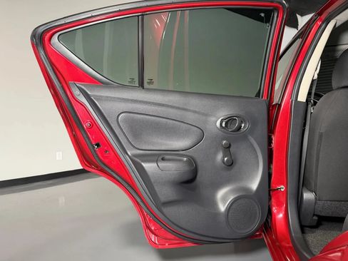 Used 2019 Nissan Versa S Plus FWD image 14