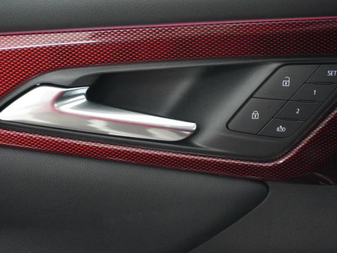 New 2026 Chevrolet Traverse RS image 18