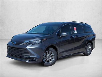 New 2025 Toyota Sienna XLE