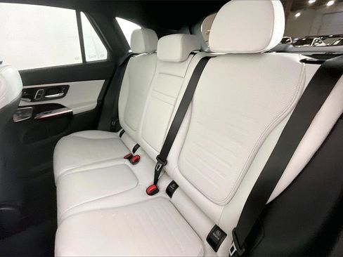 New 2026 Mercedes-Benz GLC 300 4MATIC image 10