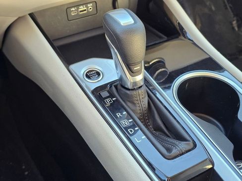 Used 2024 Nissan Altima 2.5 SV image 36