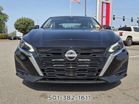 Used 2025 Nissan Altima 2.5 SV FWD image 8