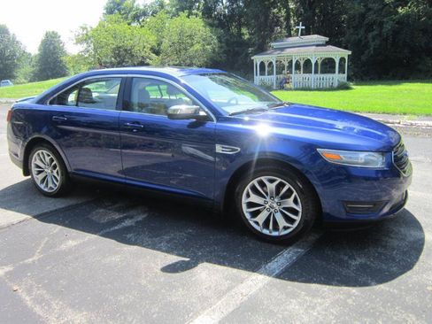 Used 2013 Ford Taurus Limited AWD/4WD image 3