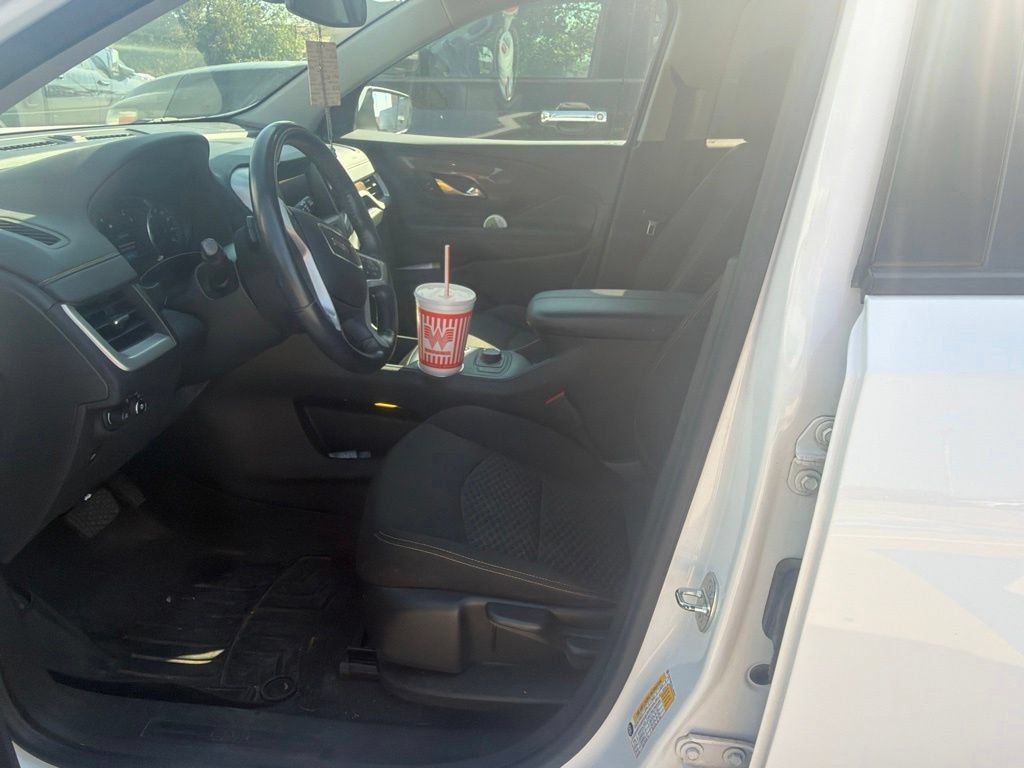 Used 2020 GMC Terrain SLE FWD image 8