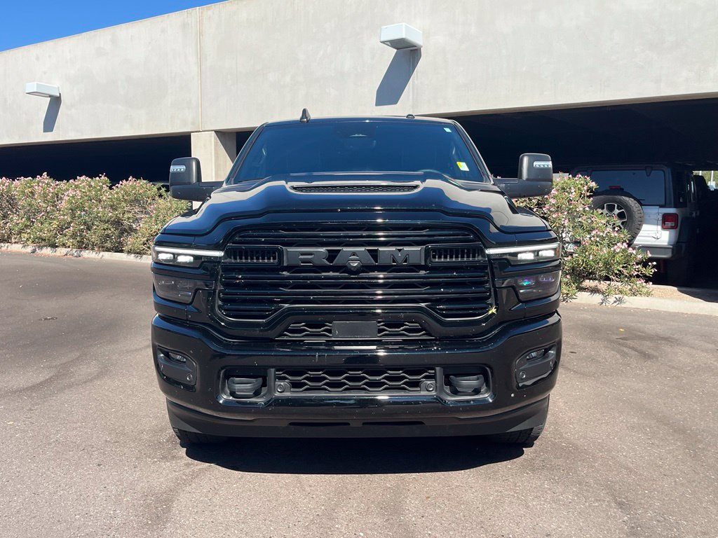 Used 2025 RAM 2500 Laramie AWD/4WD image 3