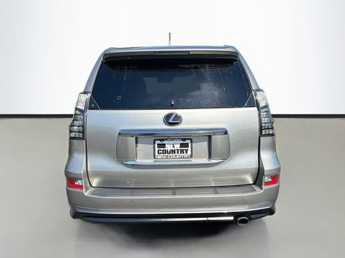 Used 2023 Lexus GX 460 Luxury w/ Sport Design Package AWD/4WD image 6