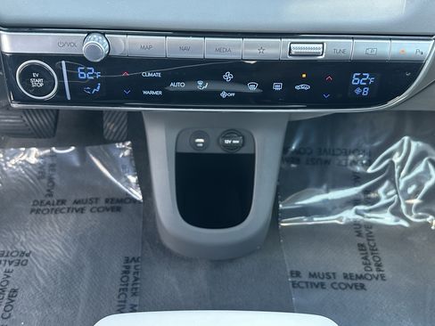 Used 2024 Hyundai Ioniq 5 SEL RWD image 30