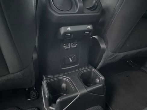Used 2023 Jeep Gladiator Overland image 14