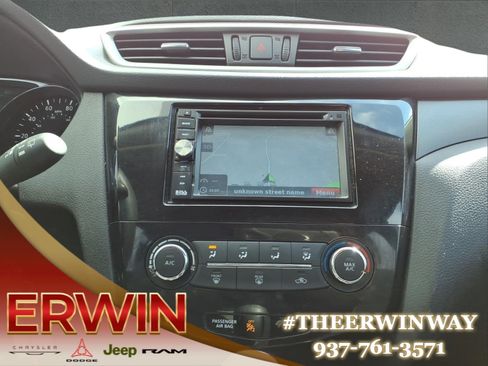 Used 2016 Nissan Rogue S AWD/4WD image 20