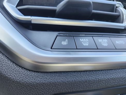 Used 2020 BMW 330i xDrive Sedan w/ Convenience Package image 8