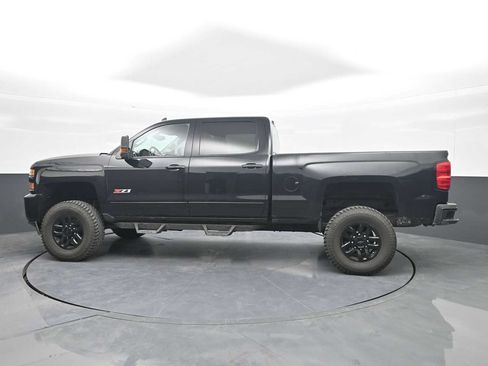 Used 2016 Chevrolet Silverado 2500 LT w/ Midnight Edition AWD/4WD image 5