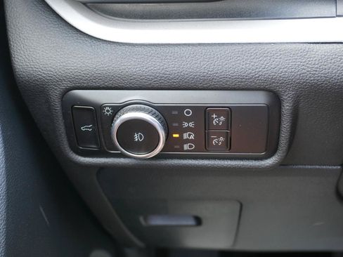 Used 2023 Ford Explorer XLT w/ Equipment Group 202A AWD/4WD image 11