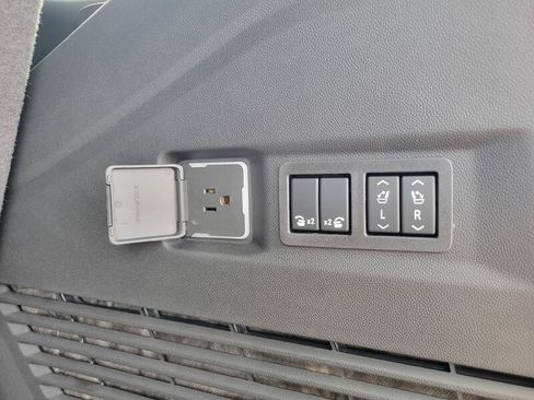New 2026 GMC Yukon Denali w/ Advanced Technology Package RWD image 8