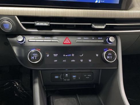 Certified 2025 Hyundai Sonata SEL image 18