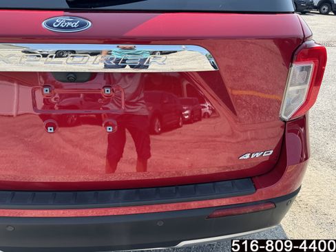 Used 2023 Ford Explorer XLT w/ Equipment Group 202A AWD/4WD image 40