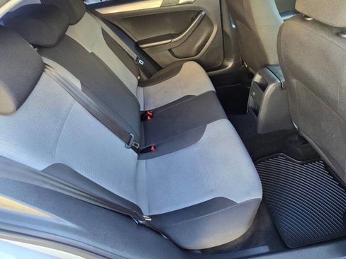 Used 2017 Volkswagen Jetta S image 21