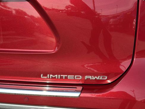 Used 2022 Toyota Highlander Limited AWD/4WD image 40