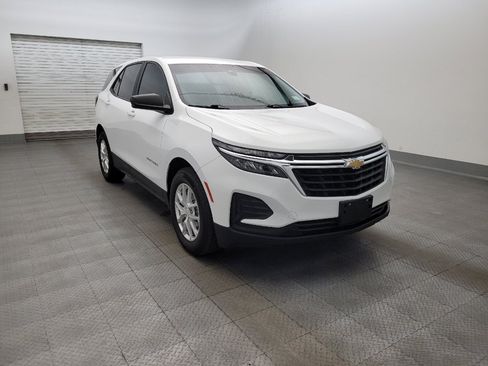 Used 2022 Chevrolet Equinox LS w/ LPO, Floor Liner Package FWD image 13