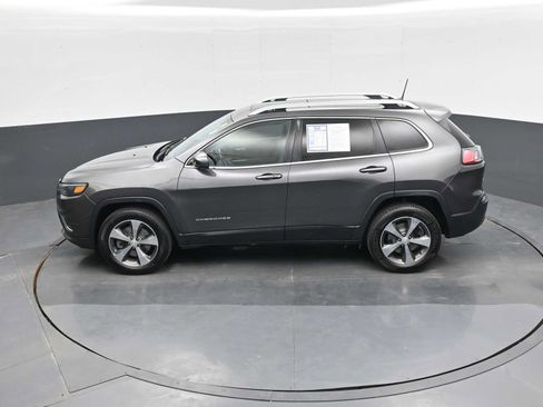 Used 2019 Jeep Cherokee Limited AWD/4WD image 24