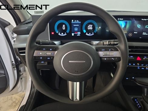 Used 2025 Hyundai Sonata SE image 12