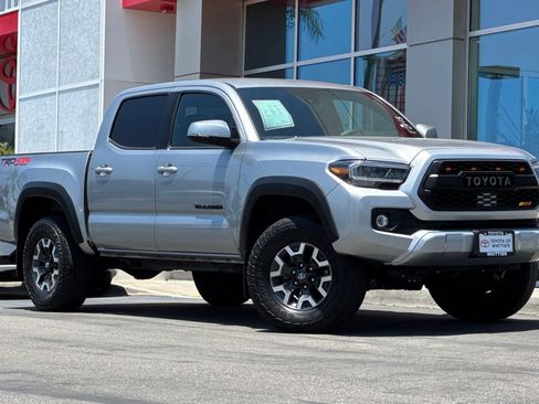 Certified 2023 Toyota Tacoma TRD Off-Road w/ Black Out Package (TMS) AWD/4WD image 2