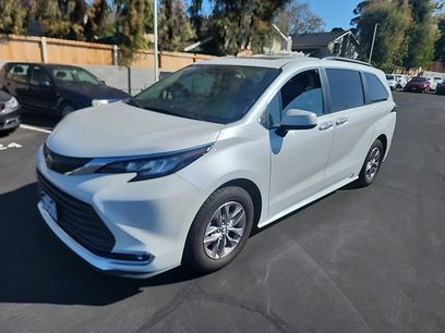 Used 2023 Toyota Sienna XLE