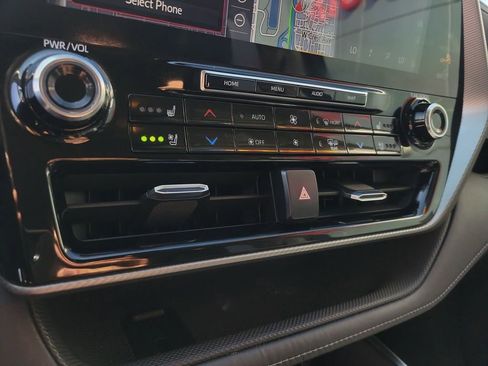 Used 2021 Toyota Highlander Platinum image 20