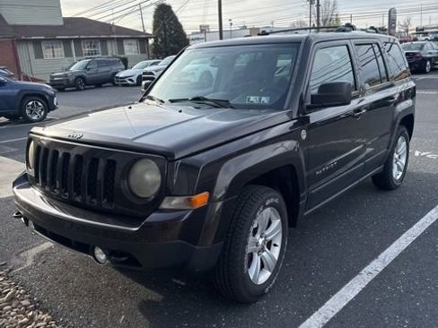 Used 2014 Jeep Patriot Limited w/ Sun/Sound Group image 10