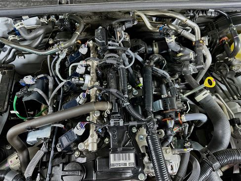 Used 2025 Toyota 4Runner SR5 image 32