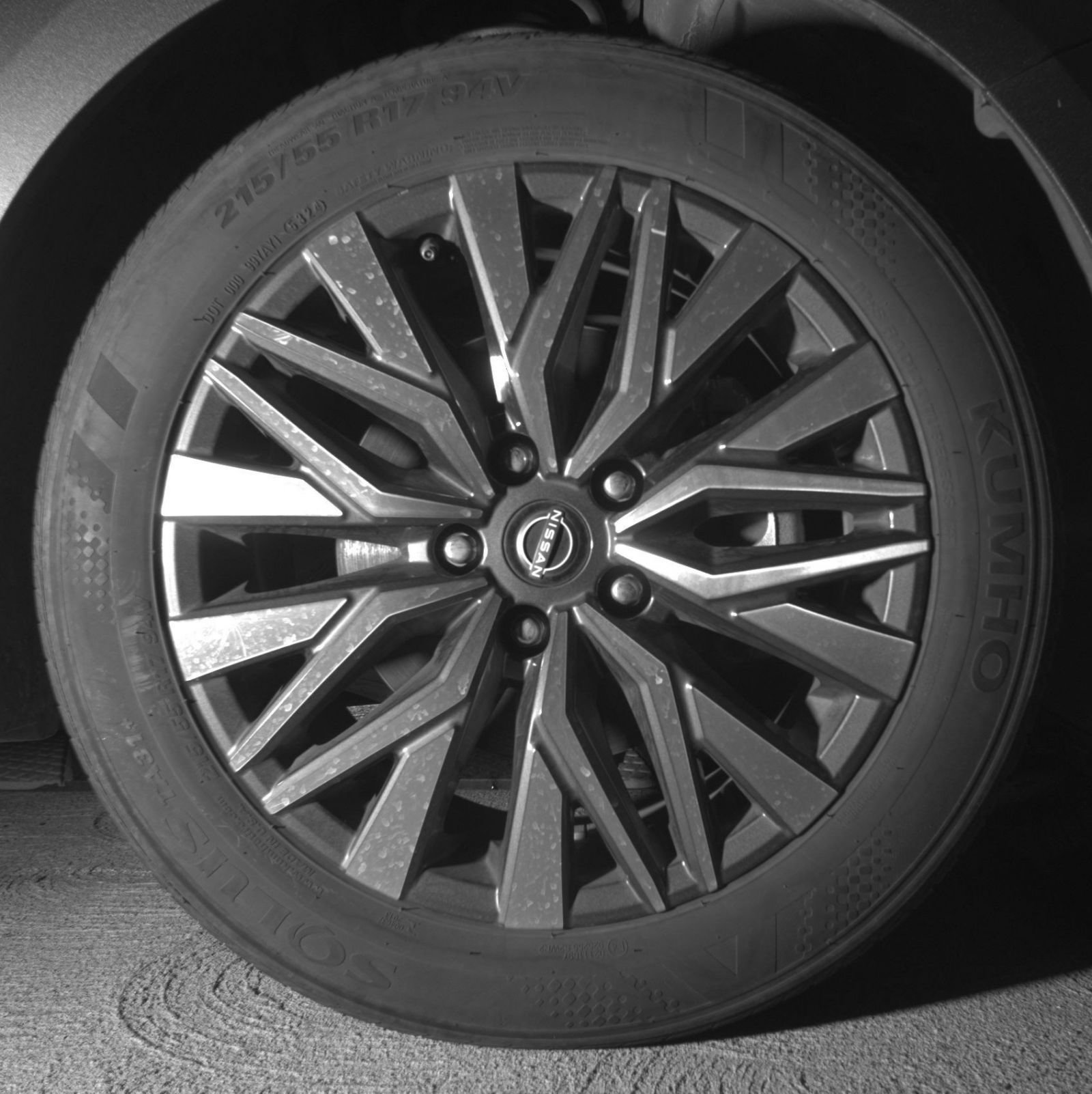 Used 2025 Nissan Altima 2.5 SV FWD image 15