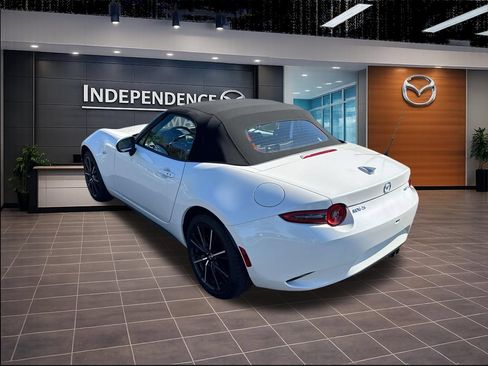 New 2026 MAZDA MX-5 Miata Grand Touring RWD image 5