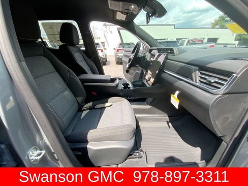 New 2027 GMC Terrain Elevation w/ LPO, Floor Liner Package AWD/4WD image 27