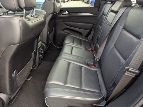 Used 2020 Jeep Grand Cherokee Overland image 18